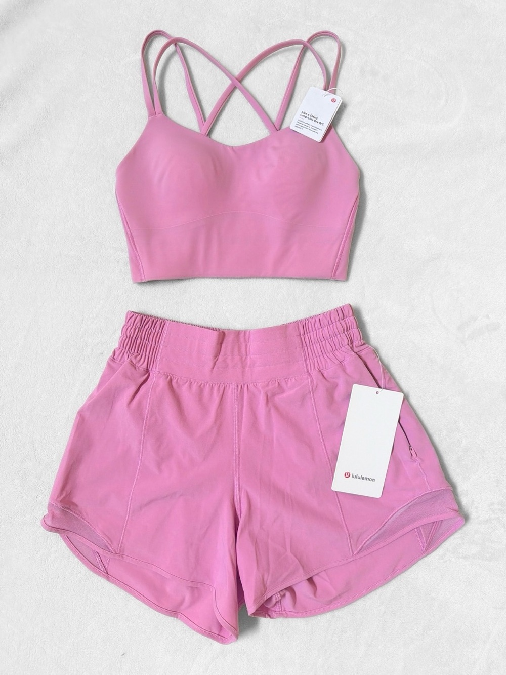 NWT Lululemon Like a Cloud Bra + Hotty Hot Shorts Set – Pink Frosting – Size 4 - Picture 1 of 14